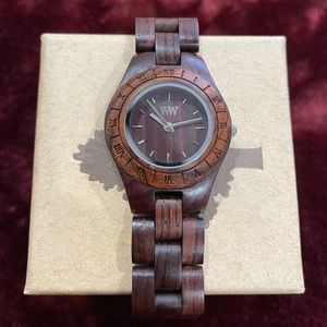 Wewood moon watch